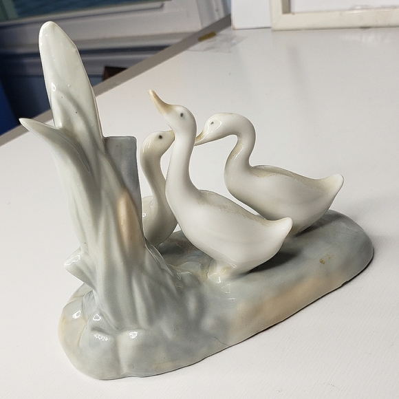 Llardo Naomi 3 Geese Reeds Retired Daisa Hand Painted Spain Porcelain Figurine - Picture 8 of 12